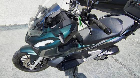 HONDA ADV 